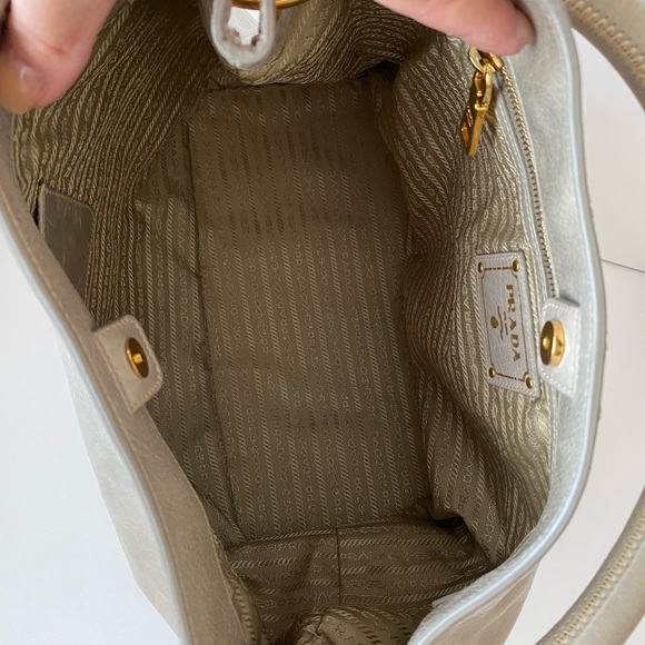 Prada shoulder bag - Picture 8 of 12